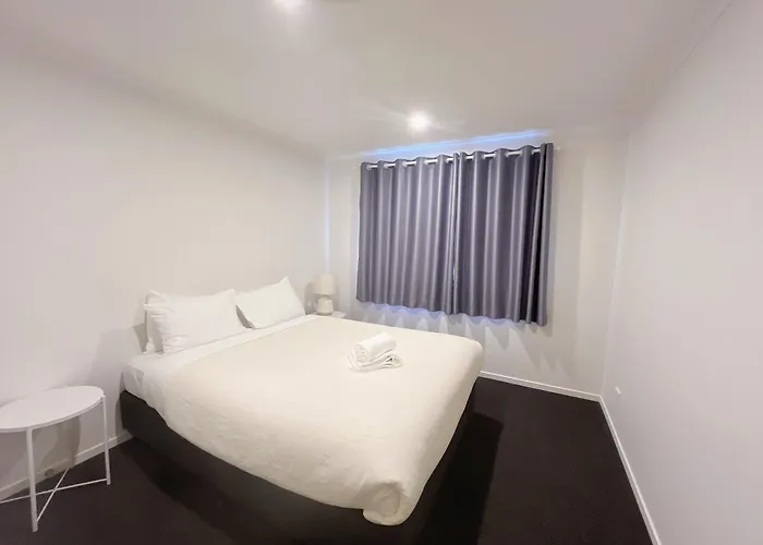 Sunshine Brand New 4 Bedroom House 別荘 *